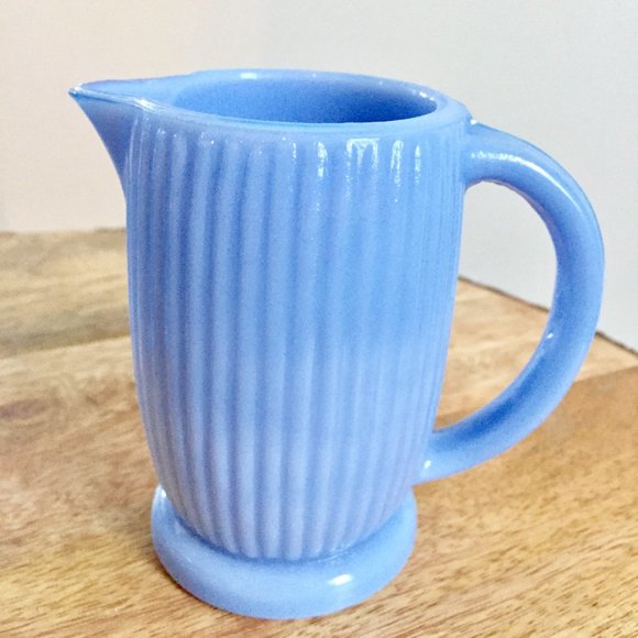 Vintage  Blue Milk Glass Creamer And Sugar Bowl EUC - Picture 2 of 7